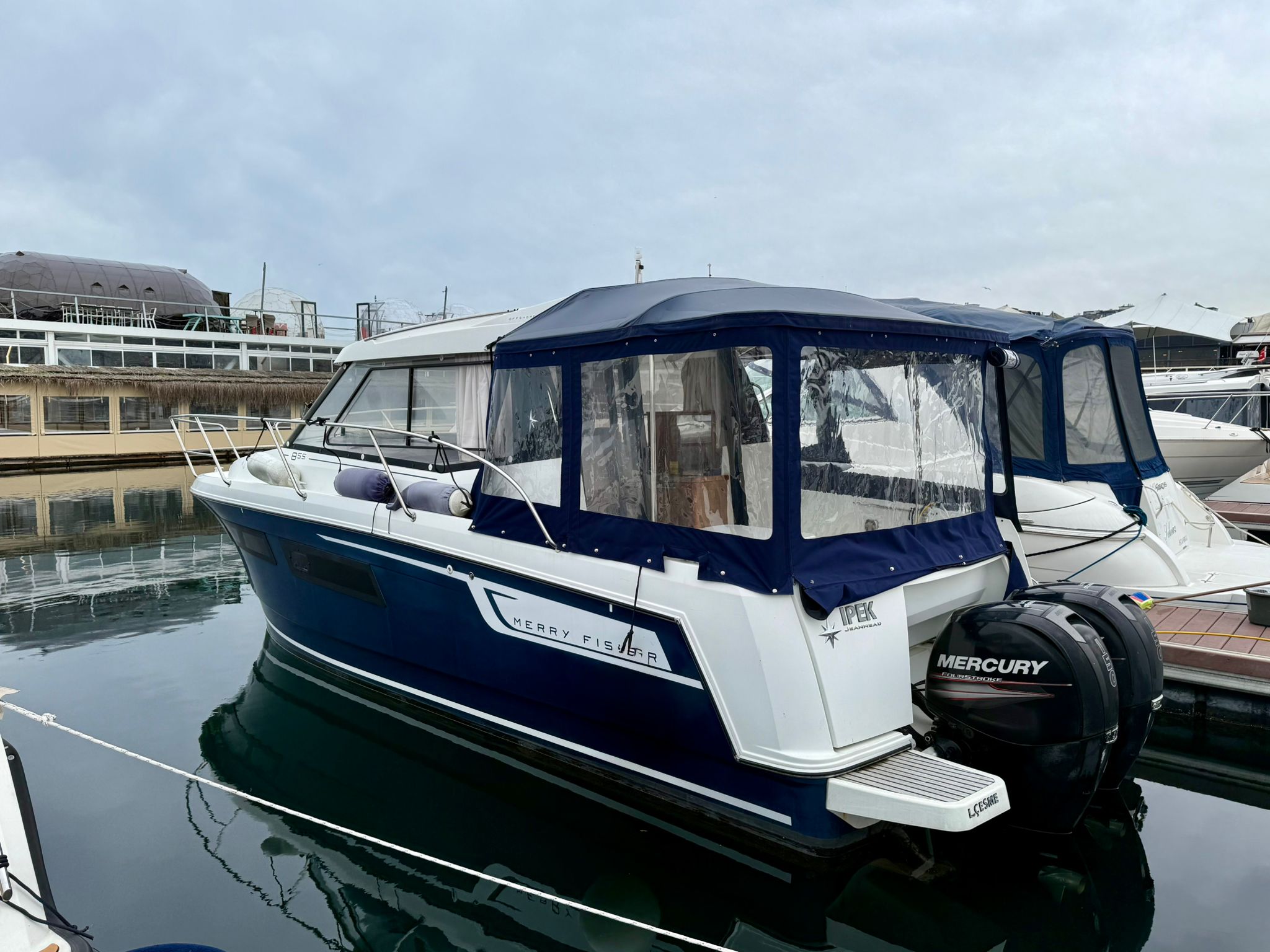 Jeanneau Merry Fisher 855