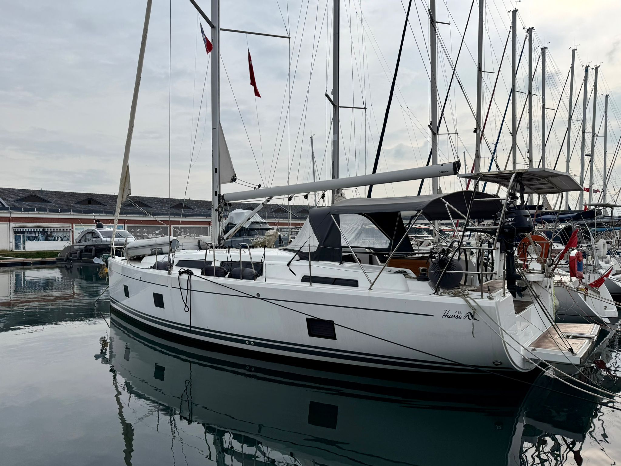 Hanse 418