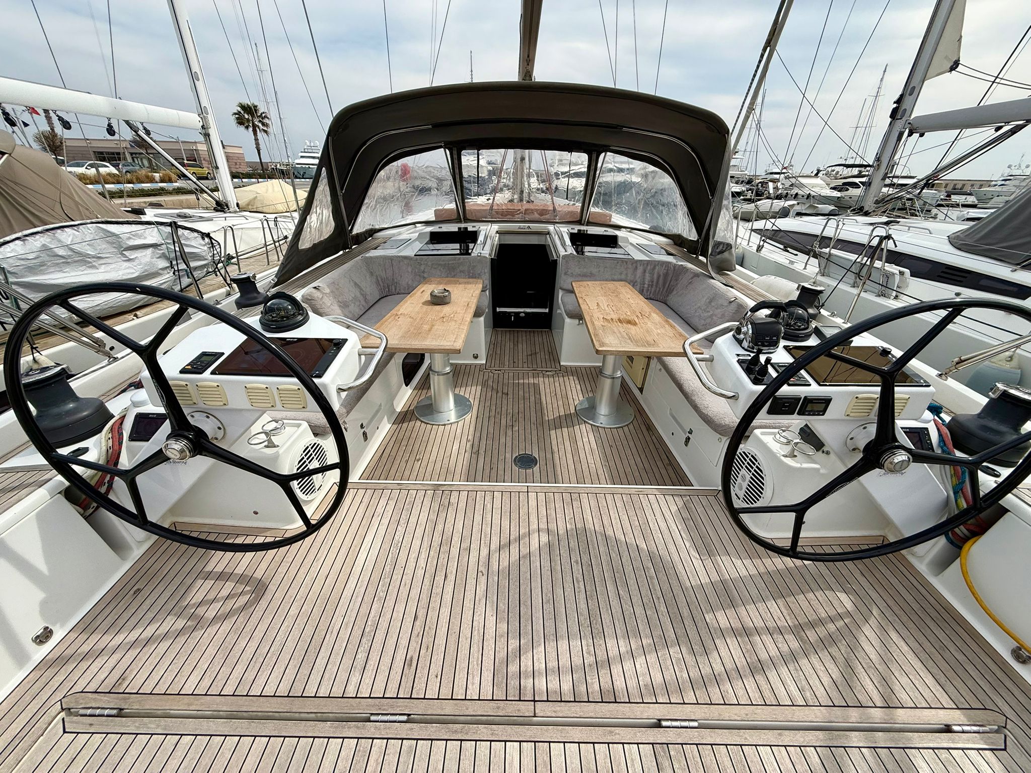 Hanse 575