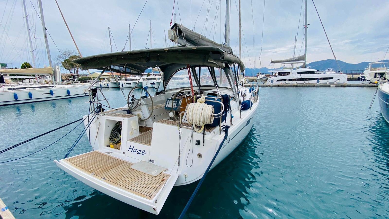 Hanse 385