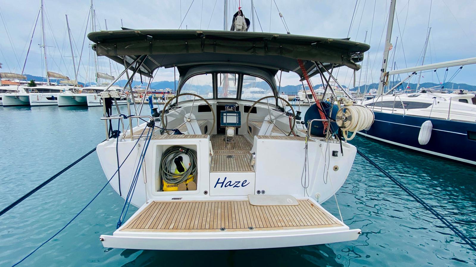 Hanse 385