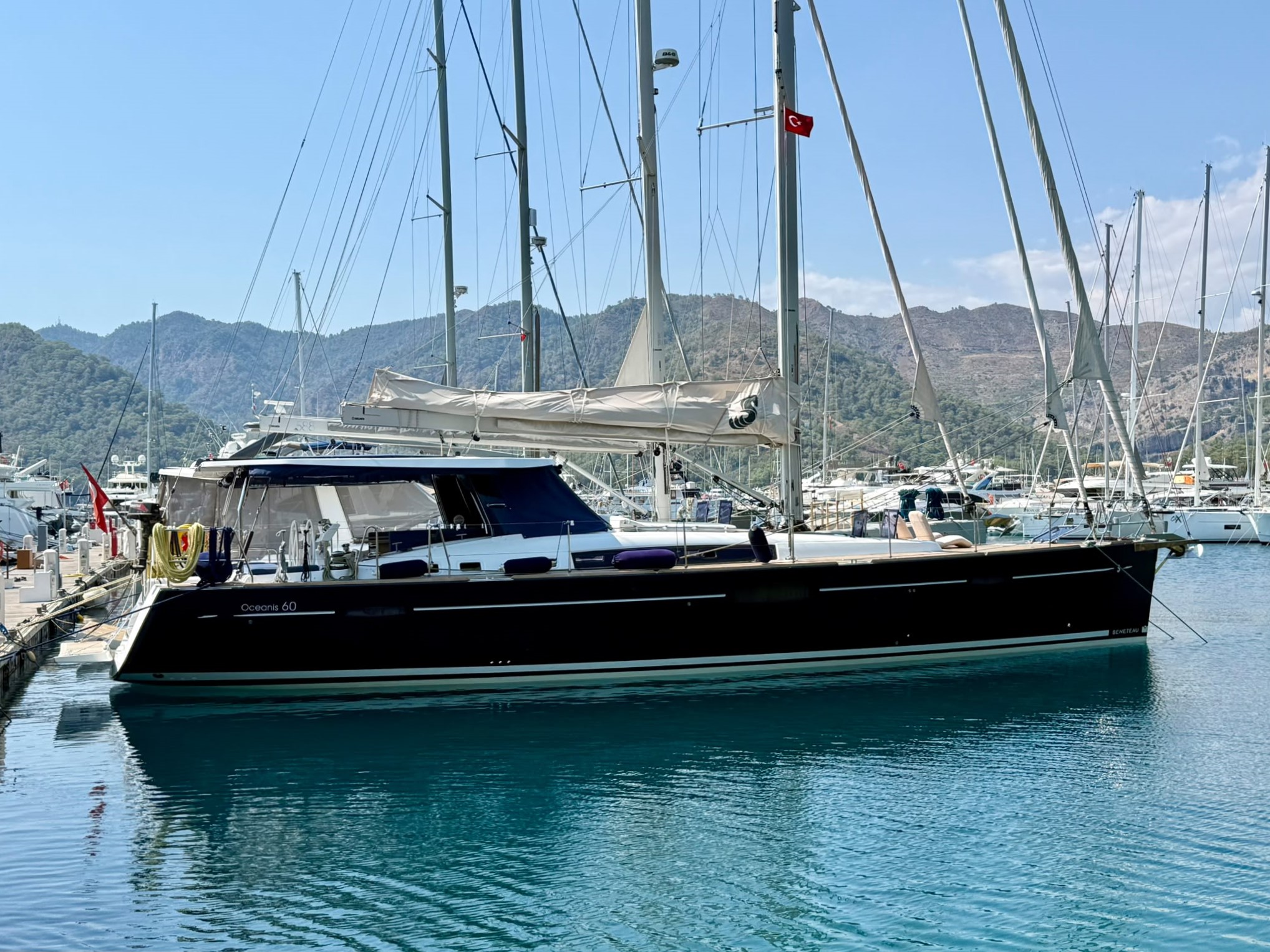 Beneteau Oceanis 60